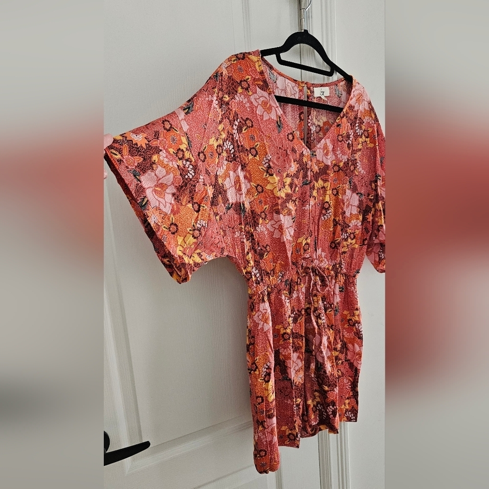 Ivy Floral V-Neck Romper - Picture 4 of 5
